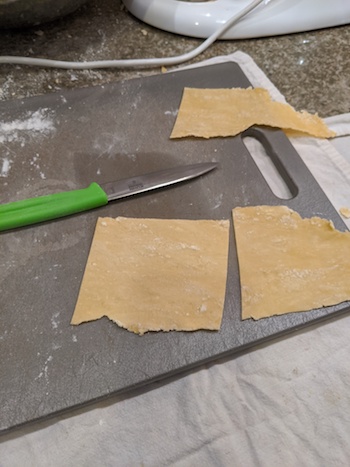 Cut pasta sheets